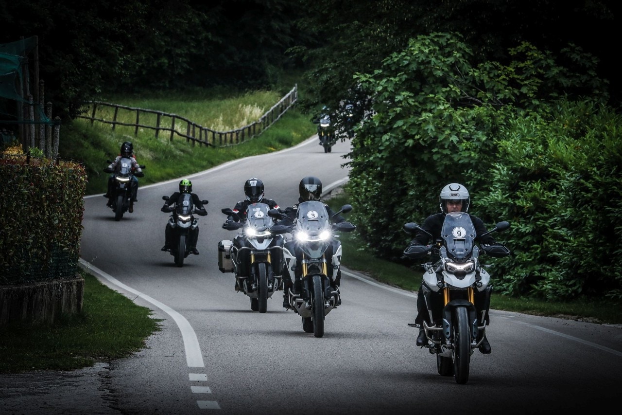Triumph Adventure Experience: quando la moto va a braccetto con l'architettura